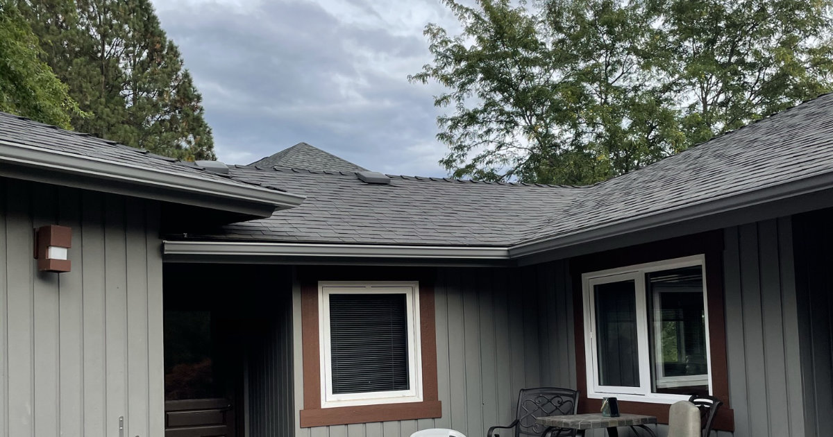 North Idaho home with new seamless gutters